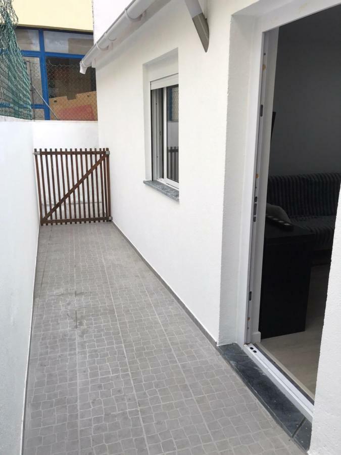 شقة Trafaria  في Corner House المظهر الخارجي الصورة